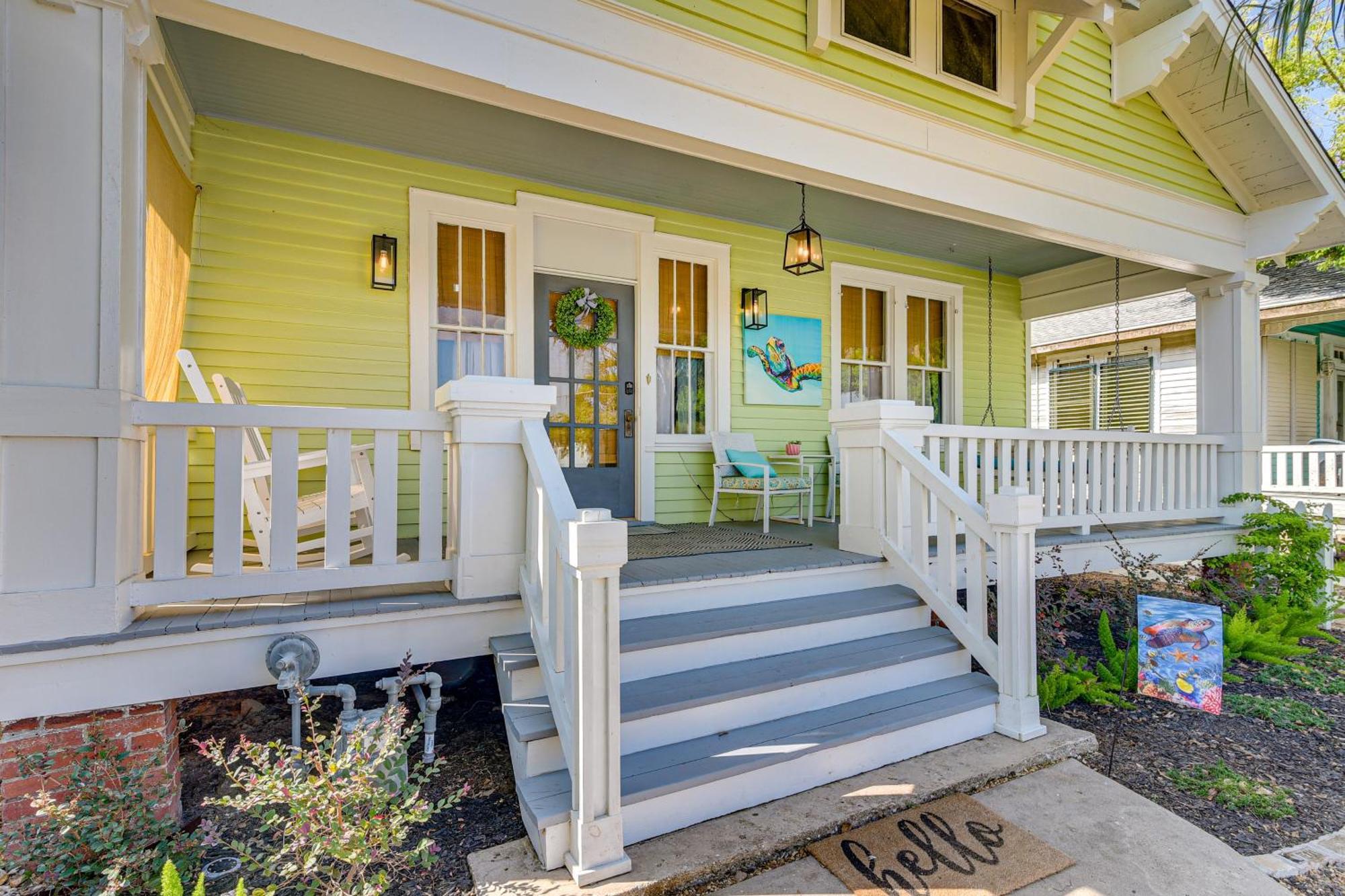 Walk To Galveston Beach Texas Home With Fenced Yard 外观 照片